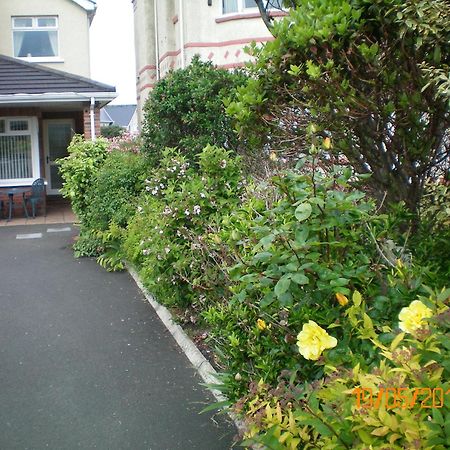 Aaranmore Lodge Guest House Portrush Exteriér fotografie